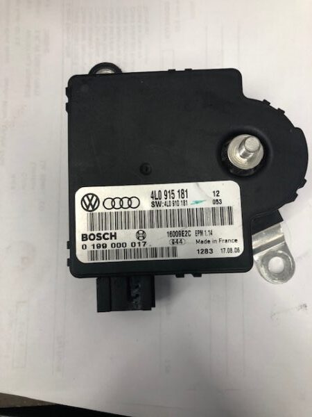 2007 Audi Q7, Battery Monitor with Water Damage