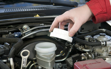 Mini Cooper Brake Fluid Level Check