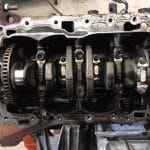 Exposed engine crankshaft and connecting rods